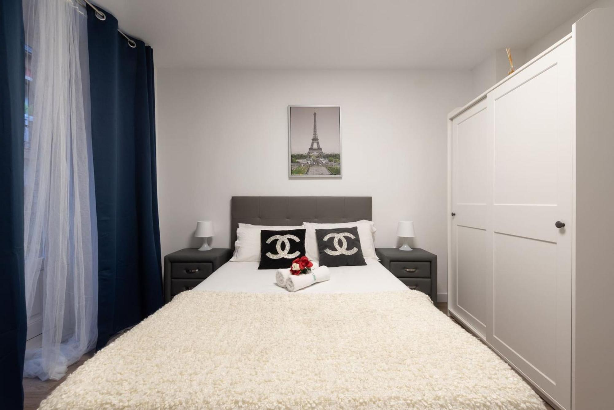 Apartamentos Day Madrid Santo Domingo Centro Gran Via Sol Malasana 외부 사진
