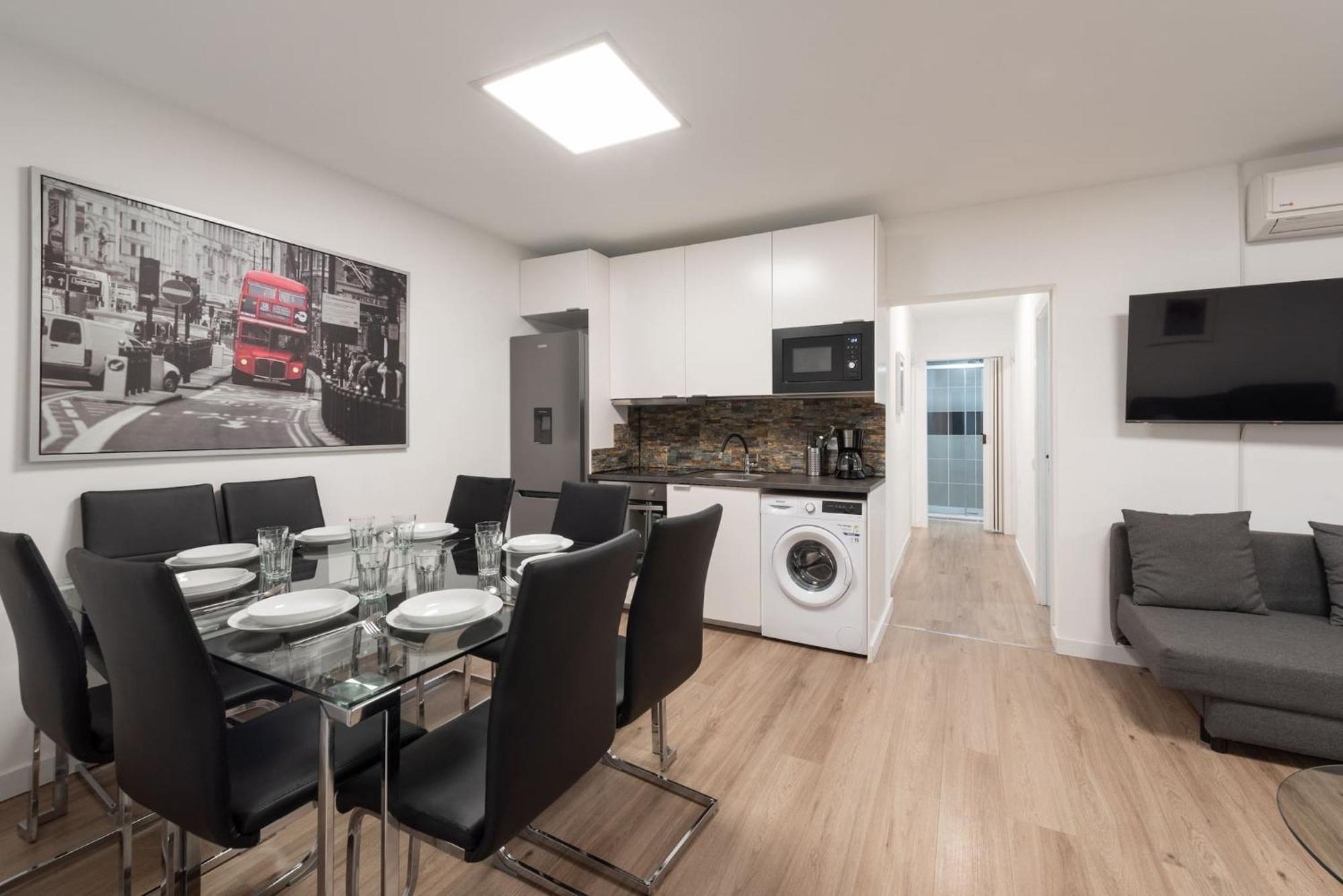 Apartamentos Day Madrid Santo Domingo Centro Gran Via Sol Malasana 외부 사진