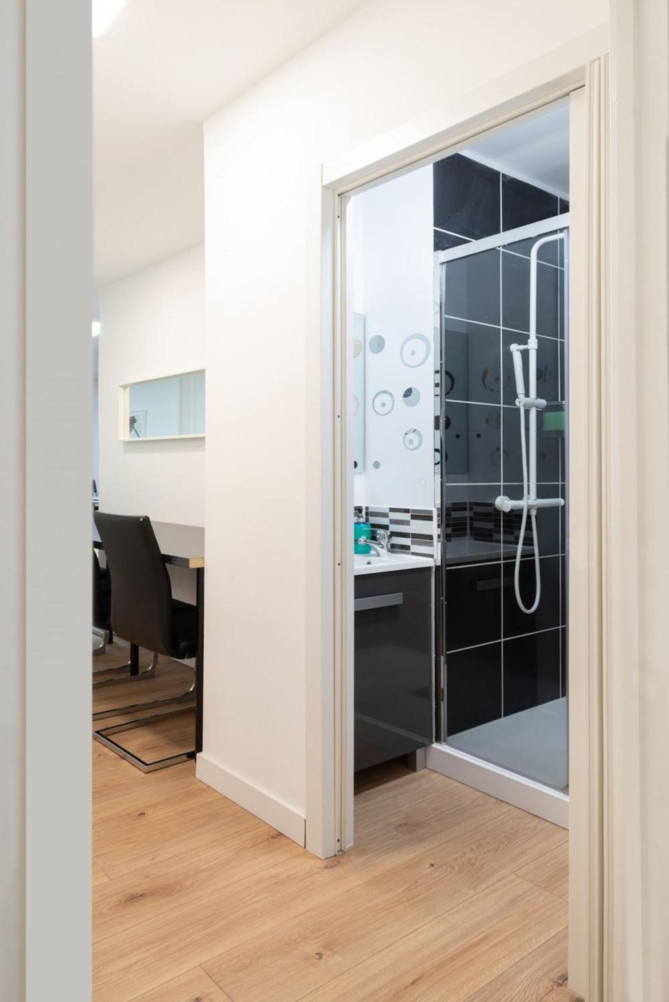Apartamentos Day Madrid Santo Domingo Centro Gran Via Sol Malasana 외부 사진