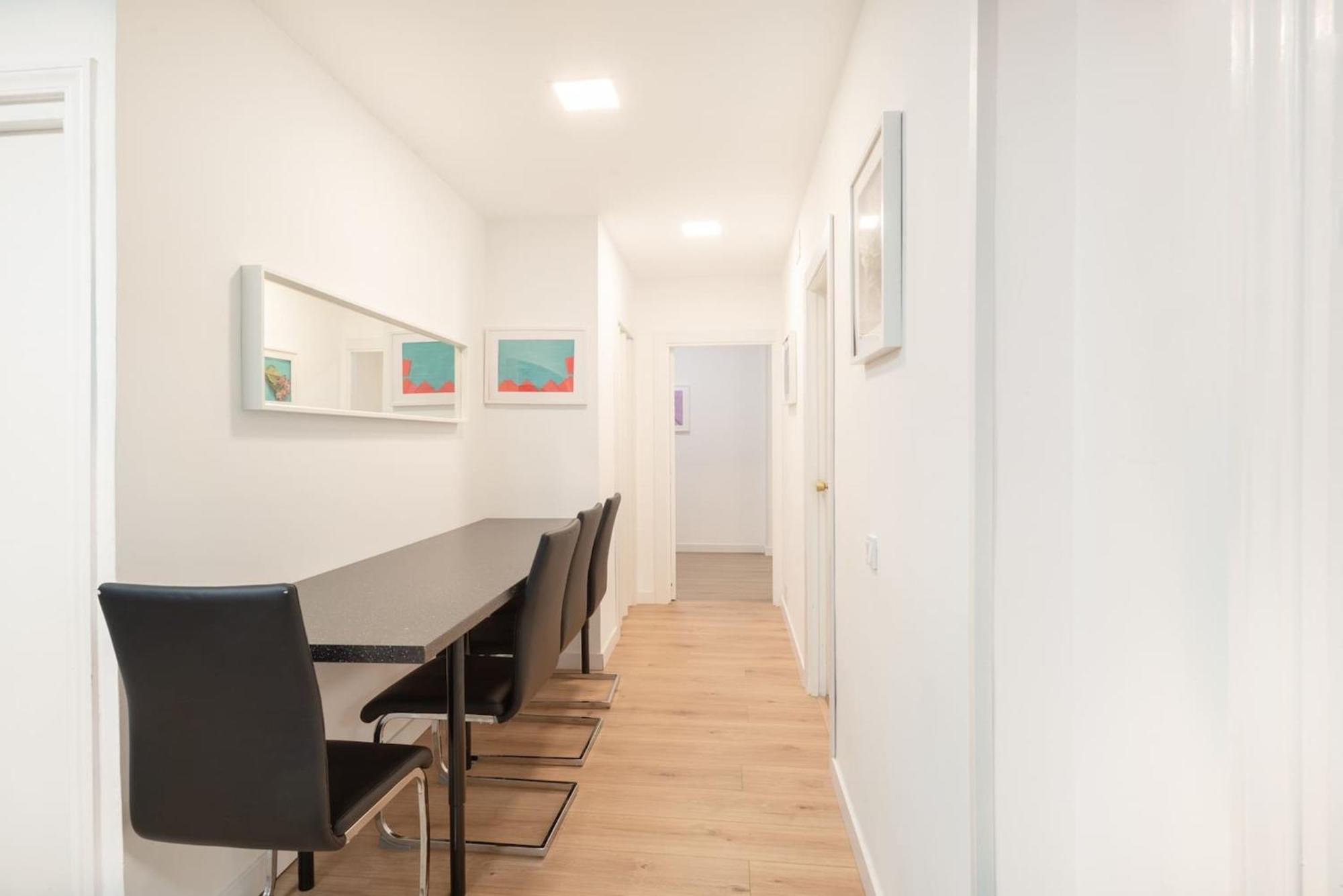 Apartamentos Day Madrid Santo Domingo Centro Gran Via Sol Malasana 외부 사진