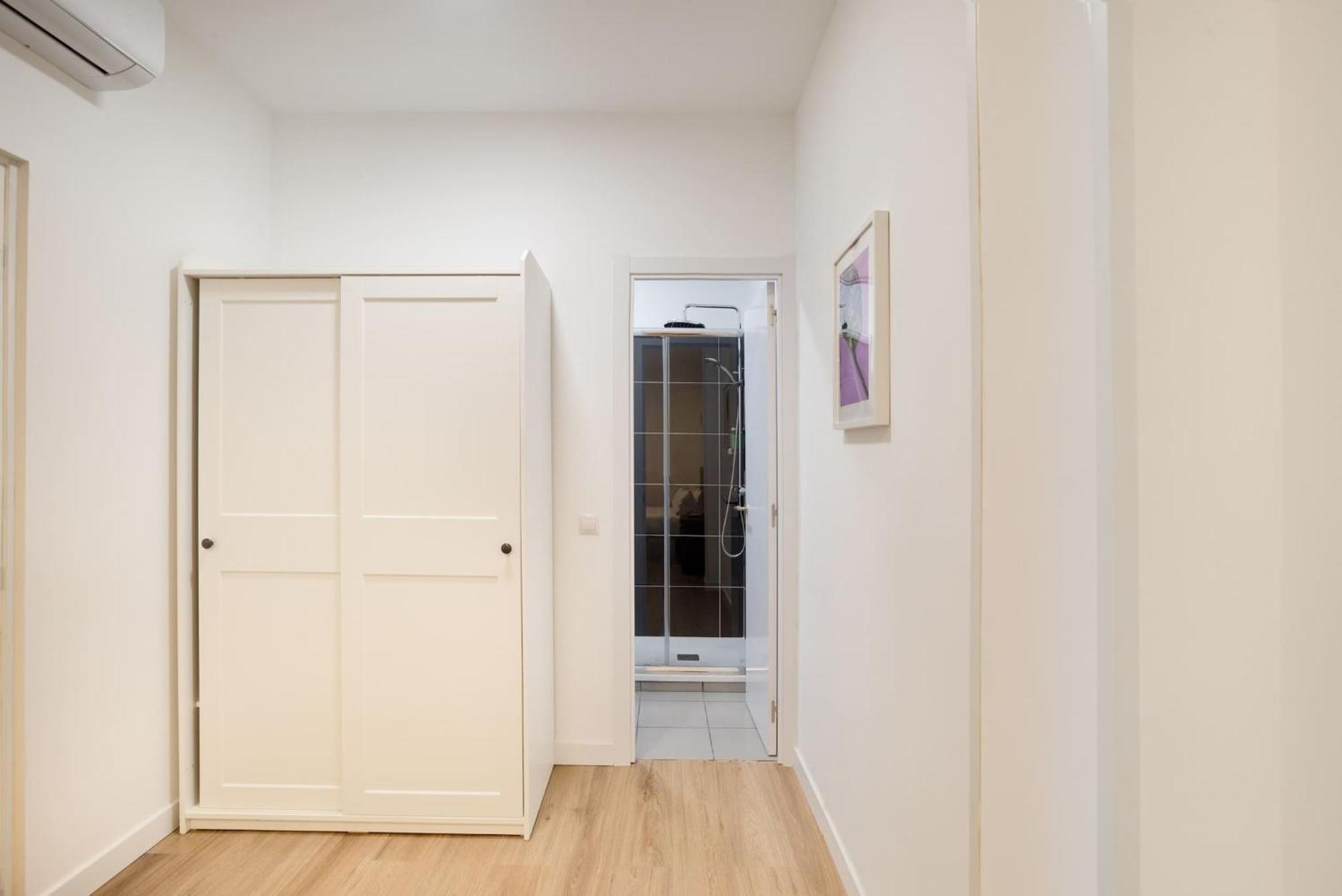 Apartamentos Day Madrid Santo Domingo Centro Gran Via Sol Malasana 외부 사진