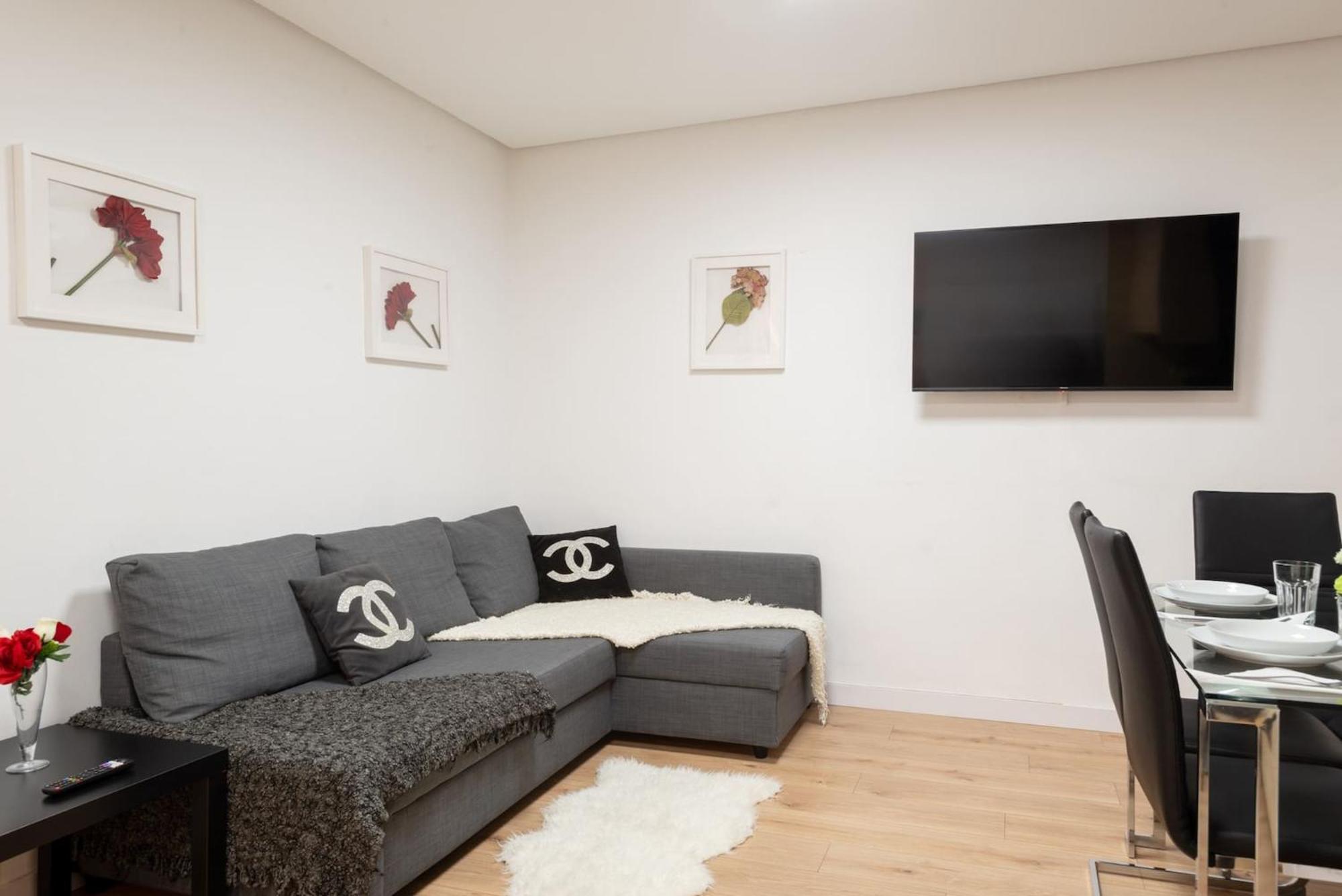 Apartamentos Day Madrid Santo Domingo Centro Gran Via Sol Malasana 외부 사진